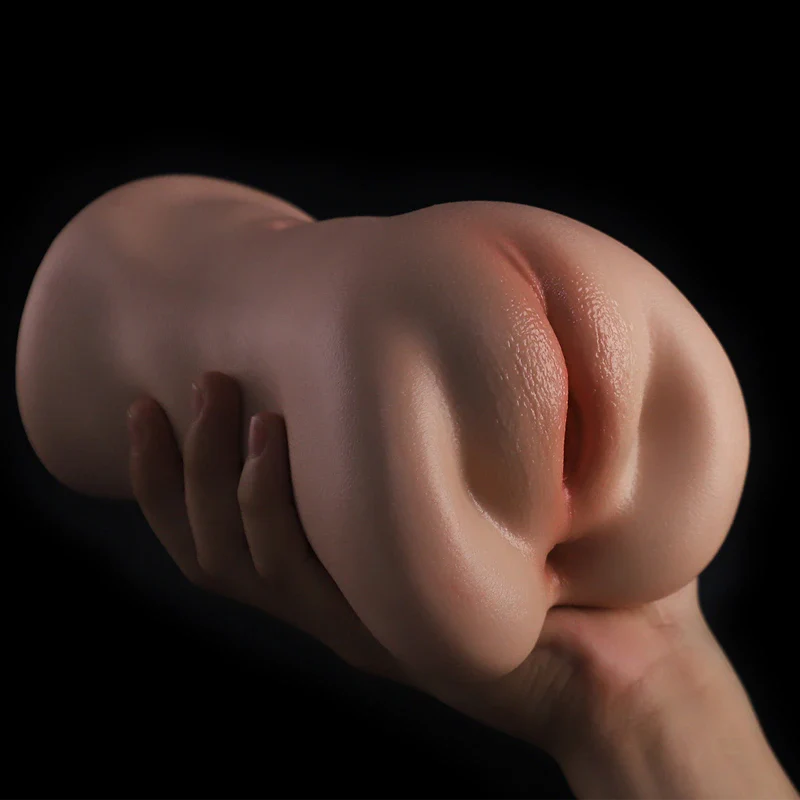 Brandi: 2.73LB Realistic Silicone Vagina